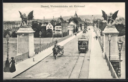 AK Basel, Strassenbahn Auf Der Wettsteinbrücke, Blick Nach Kleinbasel  - Tramways