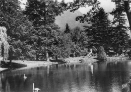 31 - Luchon - Le Lac Du Parc De L'Etablissement Thermal - Luchon