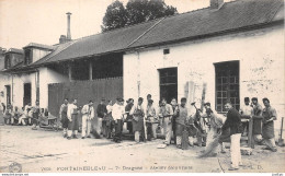 FONTAINEBLEAU (77)  7e Dragons - Atelier D'ouvriers # Militaria # Cpa éd. E.L.D - Fontainebleau