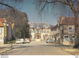 [89] Yonne > Tanlay - L'entrée Du Château - Automobiles - Tanlay