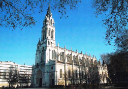 69 - Pourquoi Pas PERRACHE ? ( Lyon ) Eglise Sainte Blandine - Autres & Non Classés