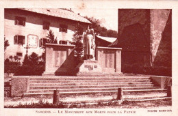 74- Haute Savoie - SAMOENS - Le Monument Aux Morts Pour La Patrie - Samoëns