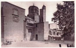 84 - Vaucluse -  CAVAILLON -  La Cathedrale Saint Veran Et Son Cadran Solaire - Cavaillon