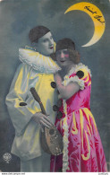Commedia Dell'arte / Pierrot-Pédrolino à La Mandoline Et Sa Belle Colombine-Colombina Sous Un Croissant De Lune - 1924 - Autres & Non Classés