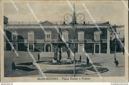 Bg396 Cartolina Manfredonia Piazza Duomo E Fontana 1935  Provincia Di Foggia - Foggia