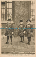 R001304 Tower Of London. Yeoman Warders In State Dress. H. M. Office Of Works. H - Autres & Non Classés