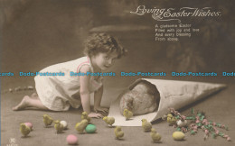 R001523 Greeting Postcard. Loving Easter Wishes. Girl And Chicks. Carlton - Monde