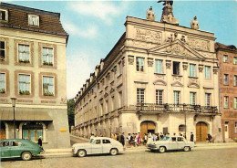 Automobiles - Pologne - Poznan - Kiasycystyczny Patac Dzialynsicich Z Lat 1773-76 - Obecnie Informatorium I Czyteinia Bi - Voitures De Tourisme