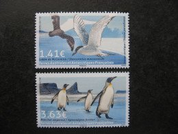 TAAF: TB Paire N° 820 Et N° 821, Neufs XX. - Unused Stamps