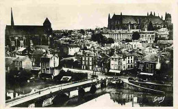 86 - Poitiers - Pont Joubert Sur Le Clain - L'Eglise Sainte Radegonde - La Cathédrale Saint Pierre - Voir Timbre - CPM - - Poitiers