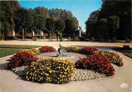 18 - Bourges - Le Jardin Dés Prés Fichaux - Le Cadran Solaire - Statue De Diane - Fleurs - CPM - Voir Scans Recto-Verso - Bourges