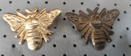 Bee Bees Slovenia  Ex Yugoslavia Vintage Pins - Animals