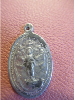 Médaille Religieuse Ancienne / Coeur Du Christ/ Vierge à L'Enfant/ Origine à Déterminer/ Début XXéme            MDR45 - Godsdienst & Esoterisme