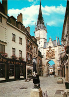 89 - Auxerre - La Tour De L'Horloge Ou Tour Gaillarde - Au Premier Plan La Statue De Marie Noel ( Oeuvre De François Bro - Auxerre