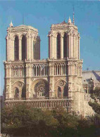 75 - Paris - Cathédrale Notre Dame - Vue Depuis Le Quai Saint-Michel - Carte Neuve - CPM - Voir Scans Recto-Verso - Notre Dame Von Paris