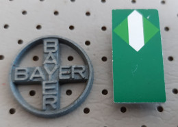 BAYER Pharmacy Medical Slovenia Ex Yugoslavia Vintage Pins - Medici