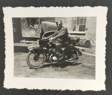 Ancienne Photo Militaire Soldat Sur Une Moto - Krieg, Militär