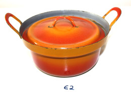 E2 Ancienne Marmite - Casserole- Orange - Vintage - Auberge - Old School - Arte Popular