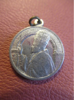Médaille Religieuse Ancienne / Jubilé PIE XI/ Rome/ Début XXéme  /1935          MDR47 - Religion &  Esoterik