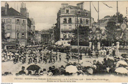 D10  TROYES  XXXIV ème Fête Fédérale De Gymnastique 1908  Défilé Place Victor Hugo - Troyes