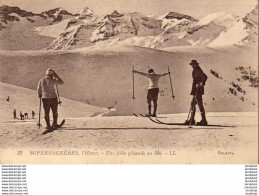 D31  SUPERBAGNERES  Une Jolie Glissade En Ski   ..... ( Ref FF1004 ) - Superbagneres