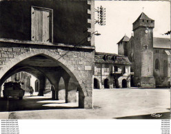 D24  BEAUMONT DU PERIGORD ( Bastide Anglaise ) - Place Centrale , L'Eglise Et Les Cornières - Autres & Non Classés