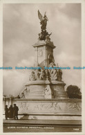 R002759 Queen Victoria Memorial. London. RP - Autres & Non Classés