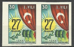 Turkey; 1961 1st Anniv. Of 27 May Revolution 30 K. ERROR "Imperf. Pair" - Nuovi