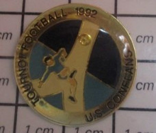 811B Pin's Pins / Beau Et Rare / THEME : SPORTS / FOOTBALL US CONFLANS TOURNOI 1992 - Voetbal