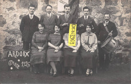ARDOIX (Ardèche) - Les Conscrits De La Classe 1926 - Tambour - Carte-Photo J. Jacquet, St-Donat, Saint-Vallier - Autres & Non Classés