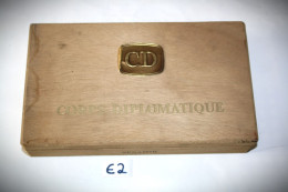 E2 24 Anciens Cigares De Collection - Corps Diplomatique - Boite Origine - Andere & Zonder Classificatie