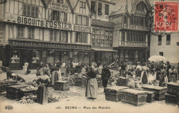 Reims - Place Des Marchés "marchés "animés" - Reims