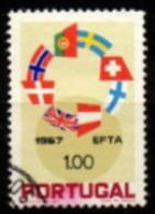 PORTUGAL     -    1967 .  Y&T N° 1024 Oblitéré.  Libre échange  /  Drapeaux - Oblitérés