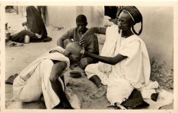 CARTE SEMIE MODERNE      SOUDAN   LE COIFFEUR A TOMBOUCTOU - Niger