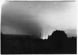 ROUEN Juin 1944 - Photo Originale à Minuit E 1er Juin 44 Lors D'explosions Et D'incendies De La Guerre 39/45 - Orte