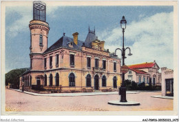 AAJP8-16-0700 - COGNAC - La Poste Et Le Palais De Justice - Cognac