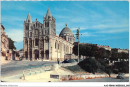 AAJP5-16-0415 - ANGOULEME - Cathédrale Saint-Pierre Et Rempart Desaix - Angouleme