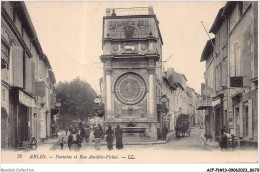 ACFP1-13-0057 - ARLES - Fontaine Et Rue Amédée Pichot - Arles