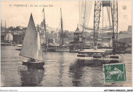 ACFP9-13-0744 - MARSEILLE - Un Coin Du Vieux Port  - Old Port, Saint Victor, Le Panier