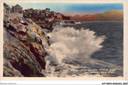 ACFP8-13-0664 - MARSEILLE - La Corniche - Effet De Vague  - Endoume, Roucas, Corniche, Plages