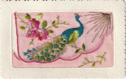 Carte Brodée " Au Paon " Soleil Or. + Mignonette "Anniversaire." TTB. - Embroidered