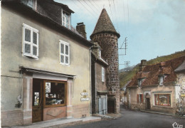 Fontanges(15 - Cantal) La Place - Autres & Non Classés