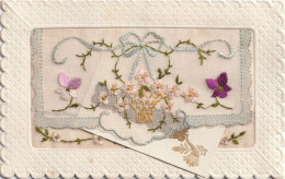 Carte Brodée " Au Panier Fleuri " + Mignonette "Heureux Anniversaire." TTB. - Embroidered
