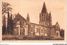 ACWP8-17-0689 - L'AUNIS ET SAINTONGE - Magnifique Eglise Romane - Aulnay