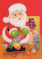 BABBO NATALE Buon Anno Natale Vintage Cartolina CPSM #PBL389.IT - Santa Claus