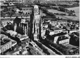AIBP4-17-0493 - SAINTES - Vue Aérienne De La Cathédrale Saint-pierre  - Saintes