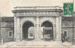 PERPIGNAN La Porte. Tramway - Perpignan