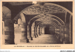 AIBP4-17-0370 - LA ROCHELLE - Galerie Du Rez-de-chaussée De L'hôtel De Ville  - La Rochelle