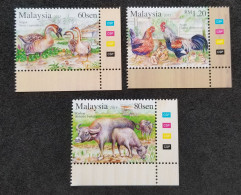 Malaysia Farm Animals 2015 Bird Birds Chicken Goose Buffalo Animal Year Of The Goat Lunar Chinese (stamp Color) MNH - Maleisië (1964-...)