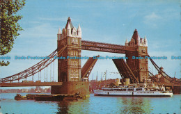 R004104 Tower Bridge. London. 1959 - Autres & Non Classés